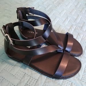 Torrid sandals NWOT